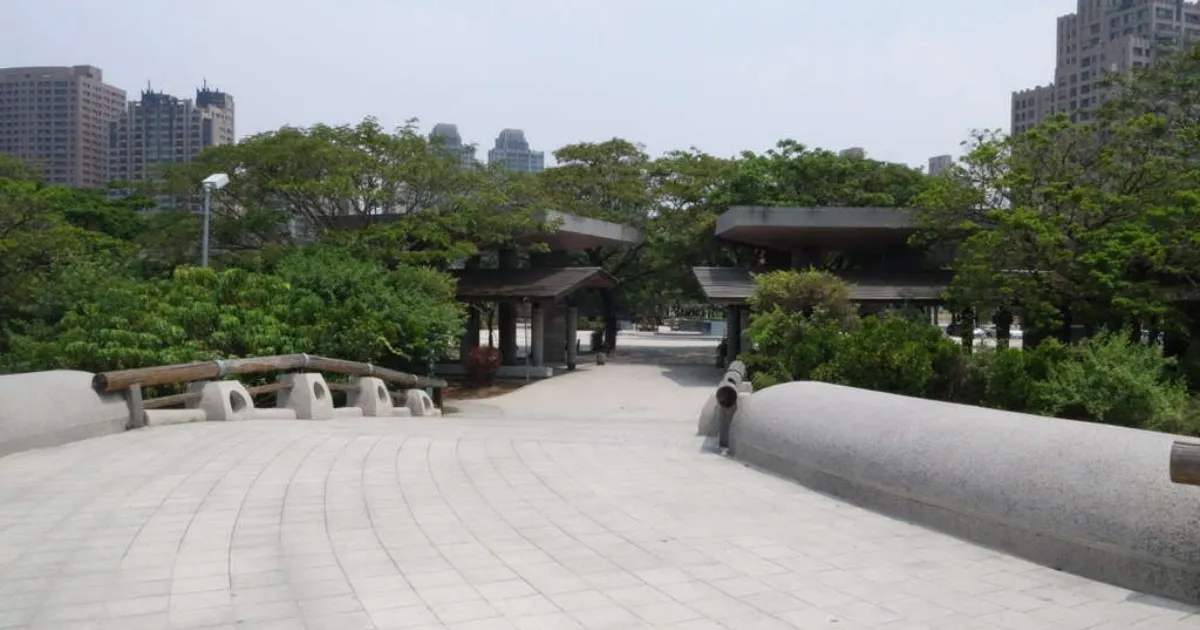 高雄內惟埤文化園區美術公園